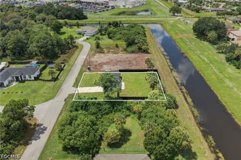 707 Sawyer St, Lehigh Acres FL - photo 8 of 31