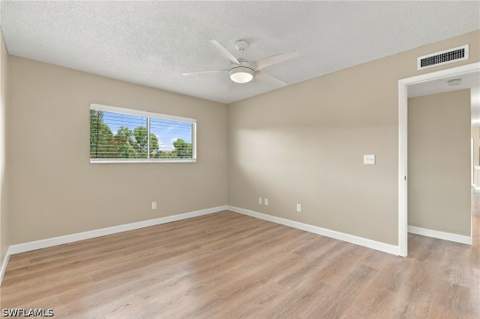 14900 Summerlin Woods Dr 6, Fort Myers FL - photo 22 of 37