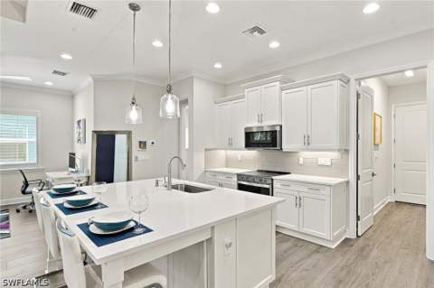 7198 Saona Ct, Naples FL - photo 7 of 33
