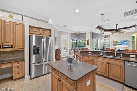 10897 Stonington Ave, Fort Myers FL - photo 8 of 41
