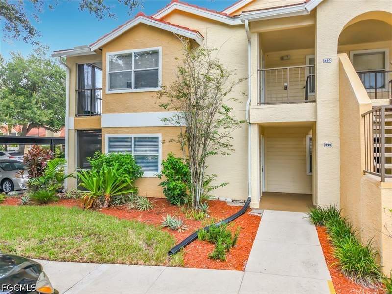 2 bedroom Condominium at 12520 Equestrian Cir 315, Venetian Palms, Fort Myers — photo 5