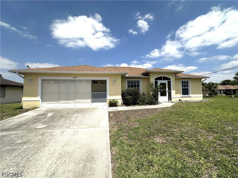 3 bedroom SingleFamilyResidence at 2409 Del Ray Pl, Lakewood Terrace, Lehigh Acres — photo 2