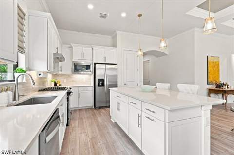 8881 Horned Lark Dr, Naples FL - photo 16 of 50