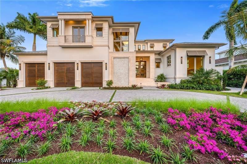 5 bedroom SingleFamilyResidence at 1935 5th St S, Aqualane Shores, Naples — photo 3
