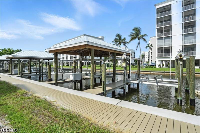 2 bedroom Condominium at 4265 Bay Beach Ln 226, Harbour Pointe Condo, Fort Myers Beach — photo 2