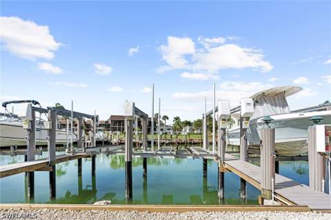 870 Collier Ct 406, Marco Island FL - photo 14 of 24