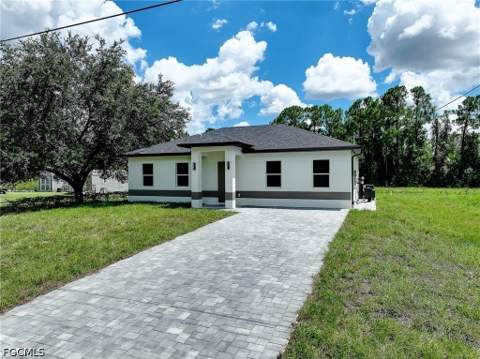 940 Lakeside Dr, Lehigh Acres FL - photo 24 of 31