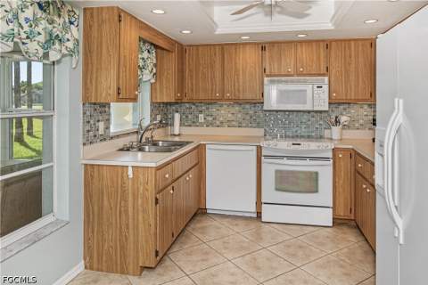 3437 Clubview Dr, North Fort Myers FL - photo 15 of 41