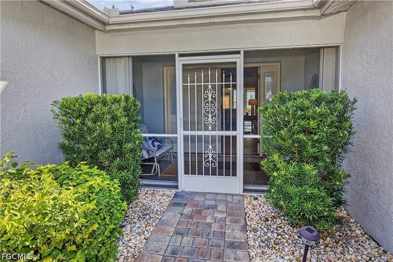2 bedroom SingleFamilyResidence at 3437 Clubview Dr, Sabal Springs Golf And Racquet Club, North Fort Myers — photo 5