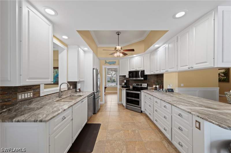 4 bedroom SingleFamilyResidence at 28287 Koi Way, Village Walk Of Bonita Springs, Bonita Springs — photo 4