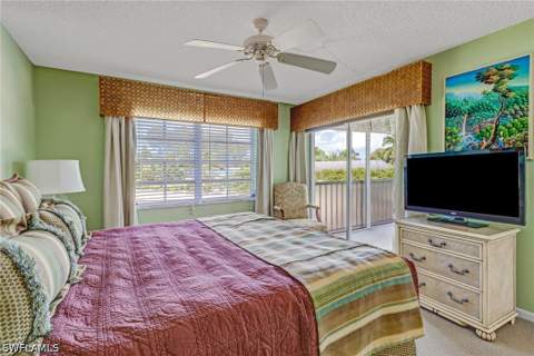 5 High Point Cir W 211, Naples FL - photo 13 of 44