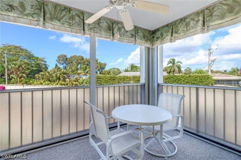 5 High Point Cir W 211, Naples FL - photo 20 of 44