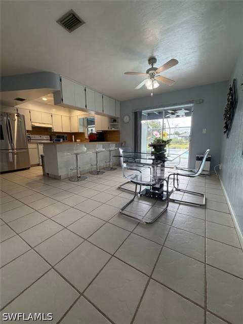 704 Cleveland Ave, Lehigh Acres FL - photo 10 of 48