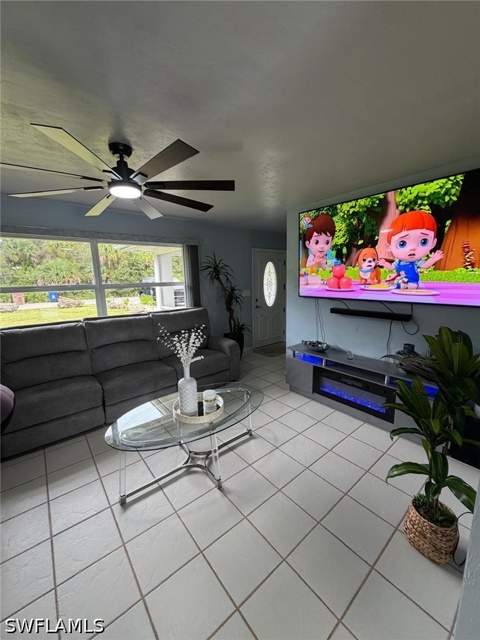 704 Cleveland Ave, Lehigh Acres FL - photo 6 of 48