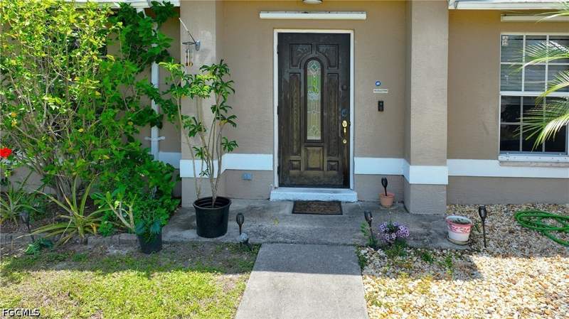 3 bedroom SingleFamilyResidence at 97 Blackstone Dr, Mirror Lakes, Fort Myers — photo 5