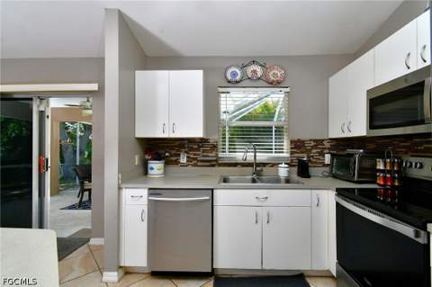 97 Blackstone Dr, Fort Myers FL - photo 9 of 35