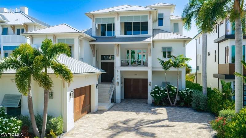 4 bedroom SingleFamilyResidence at 6120 Court St, Flamingo Park, Fort Myers Beach — photo 4