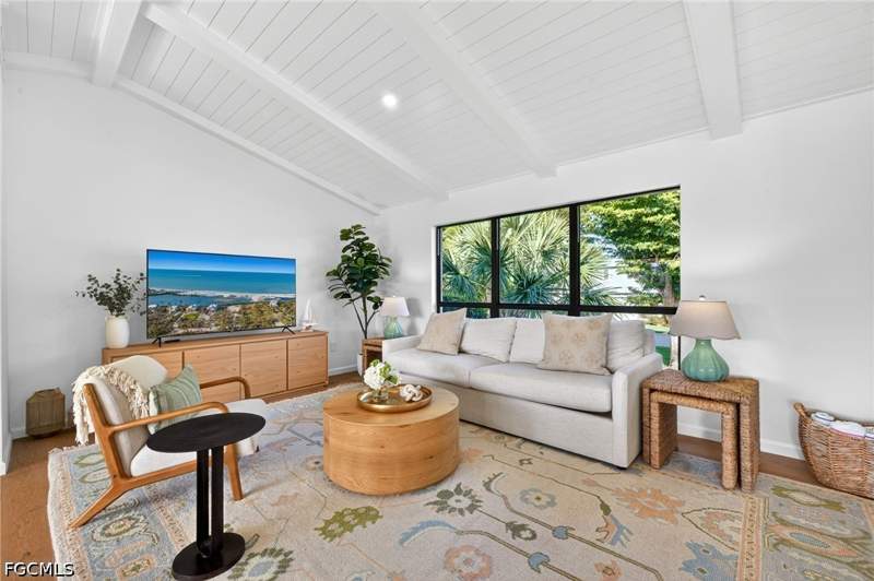 3 bedroom SingleFamilyResidence at 1304 Par View Dr, Beachview Country Club Estates, Sanibel — photo 5