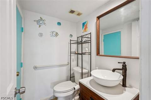 17034 Golfside Cir 701, Fort Myers FL - photo 15 of 42