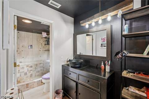 17034 Golfside Cir 701, Fort Myers FL - photo 19 of 42