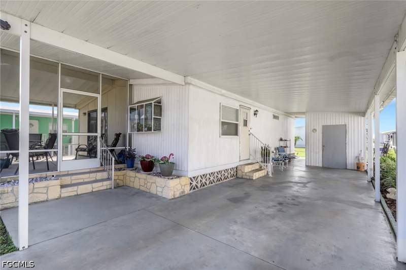 2 bedroom ManufacturedHome at 3390 Galaxy Way, Leesure Village, North Fort Myers — photo 3