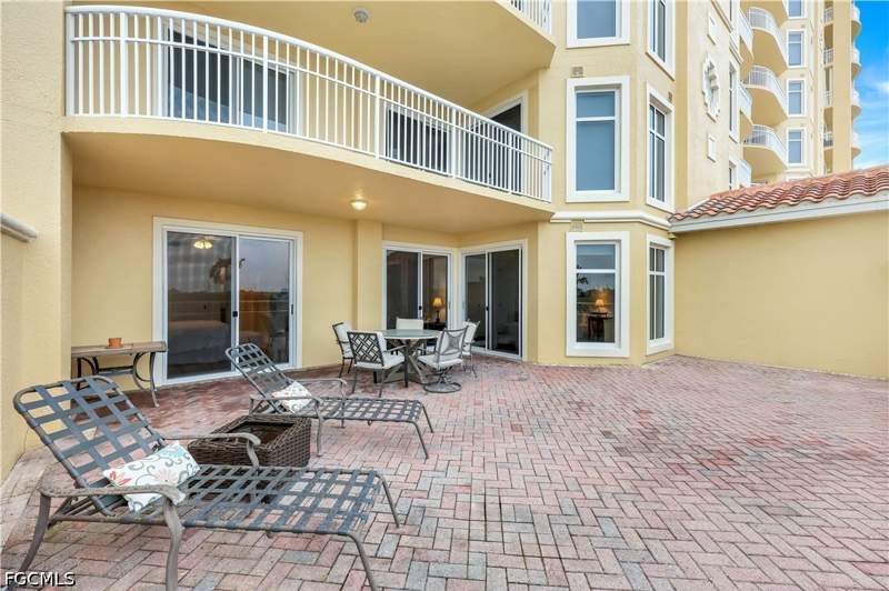 3 bedroom Condominium at 6081 Silver King Blvd 103, Tarpon Landings, Cape Coral — photo 2