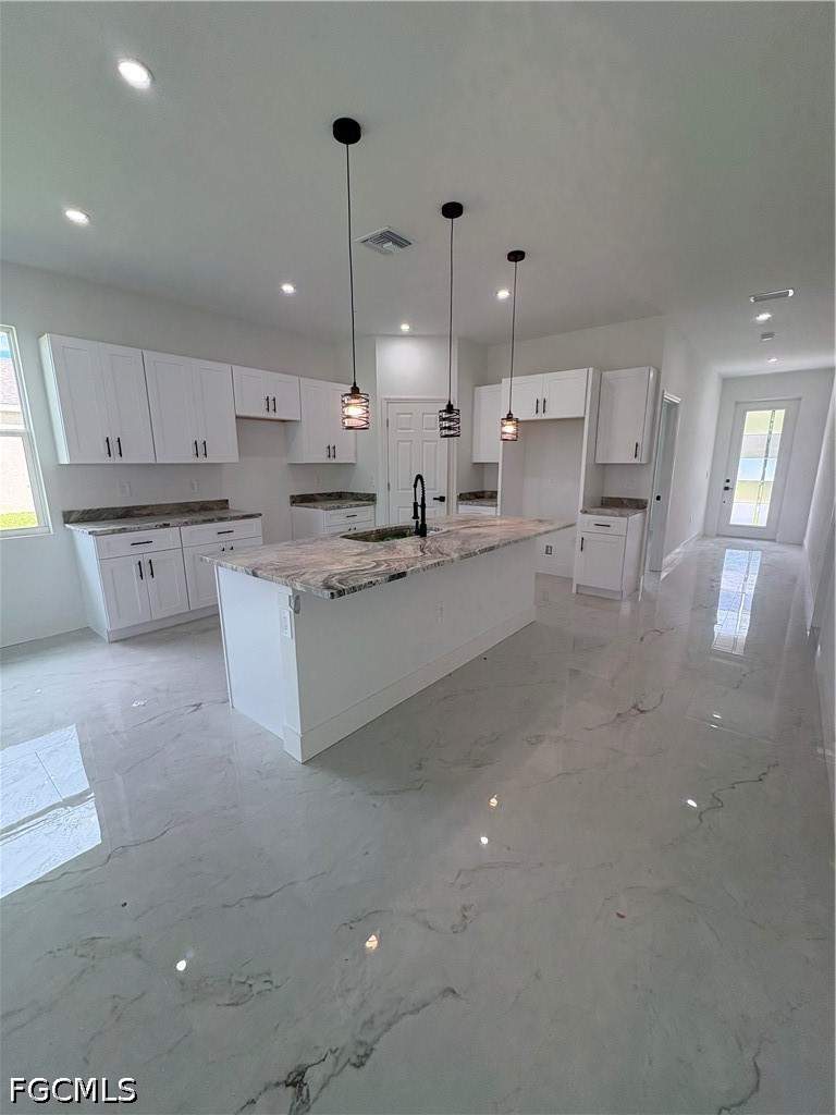 3 bedroom SingleFamilyResidence at 2804 25th St SW, Lehigh Acres, Lehigh Acres — photo 3