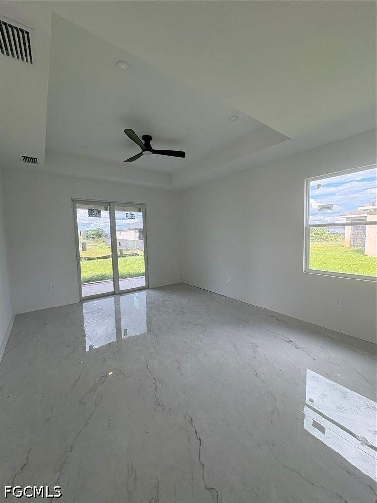 3 bedroom SingleFamilyResidence at 2804 25th St SW, Lehigh Acres, Lehigh Acres — photo 4
