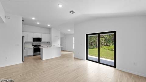 313 NE 24th Ter, Cape Coral FL - photo 11 of 23