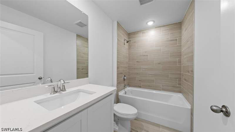 3 bedroom SingleFamilyResidence at 313 NE 24th Ter, Cape Coral, Cape Coral — photo 5