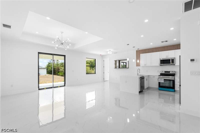 3 bedroom SingleFamilyResidence at 2517 24th St W, Lehigh Acres, Lehigh Acres — photo 3