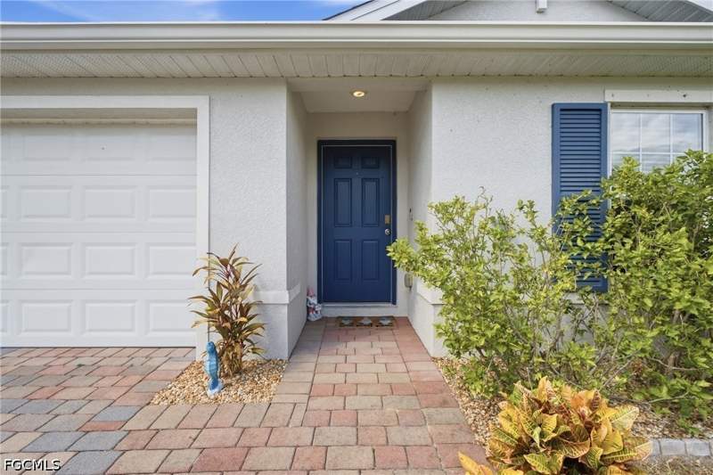 3 bedroom SingleFamilyResidence at 1635 NE 33rd St, Gator Circle, Cape Coral — photo 2