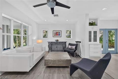 817/825 Julia St, Fort Myers FL - photo 14 of 64