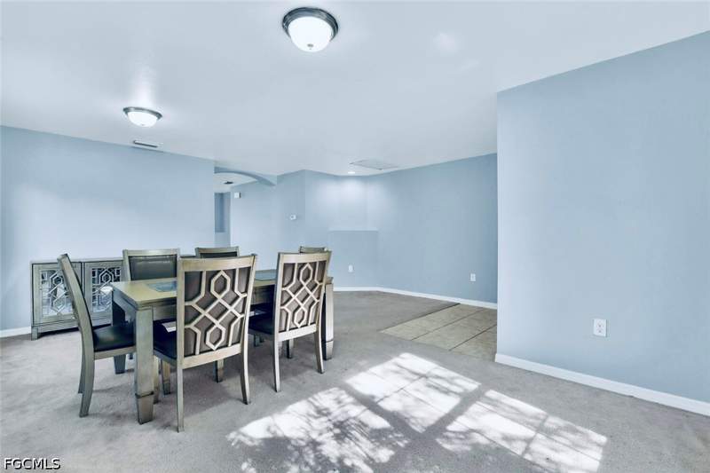 4 bedroom SingleFamilyResidence at 278 Shadow Lakes Dr, Shadow Lakes, Lehigh Acres — photo 3