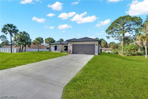 205 W 7th St, Lehigh Acres FL - photo 6 of 44