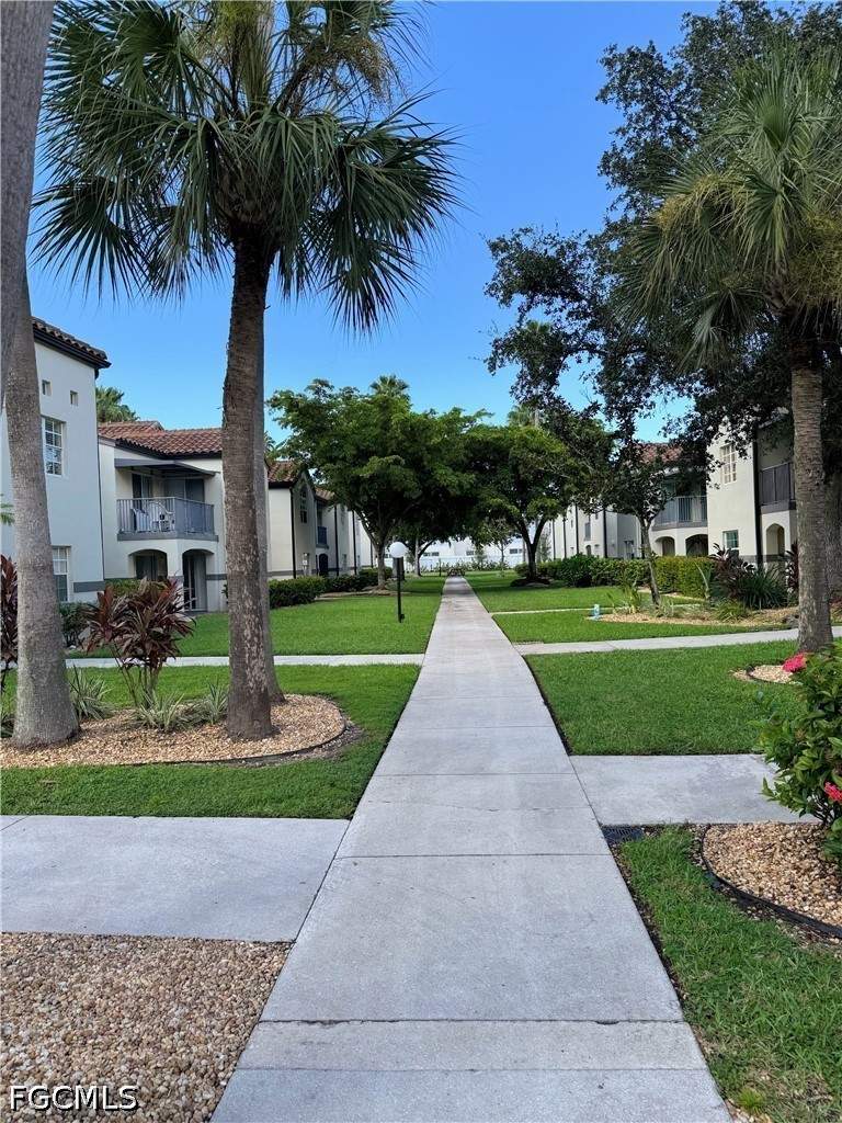 2 bedroom Condominium at 3421 Winkler Ave 411, Renaissance Village, Fort Myers — photo 3