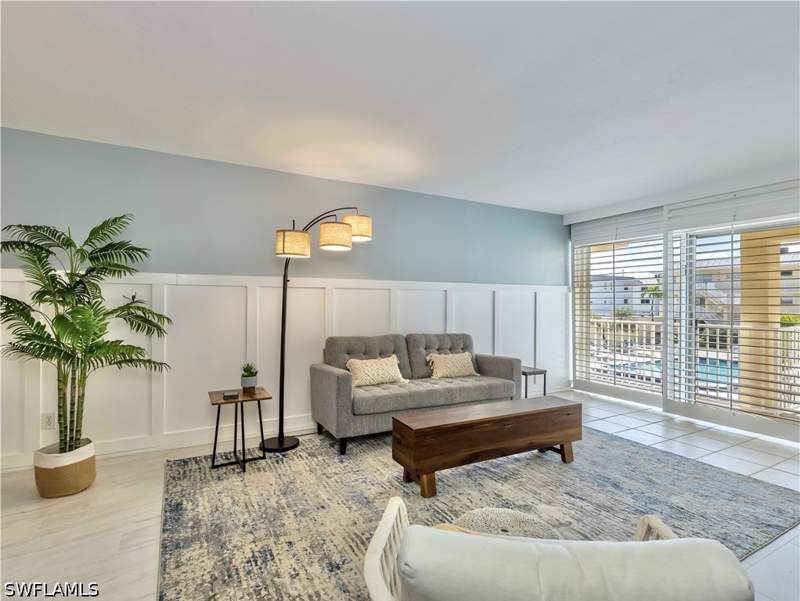 2 bedroom Condominium at 1100 8th Ave S 204A, Marina Manor, Naples — photo 4