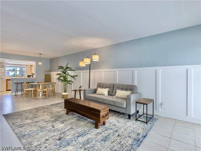 2 bedroom Condominium at 1100 8th Ave S 204A, Marina Manor, Naples — photo 5