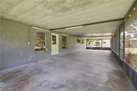 5290 Cypress Ln, Naples FL - photo 24 of 36