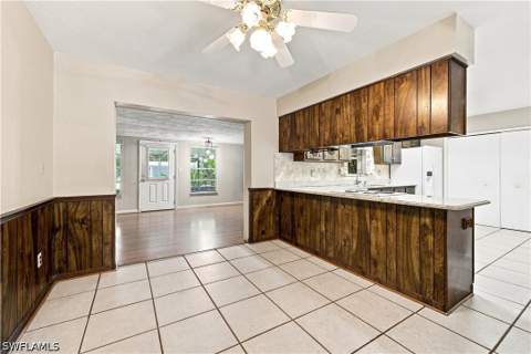 5290 Cypress Ln, Naples FL - photo 6 of 36