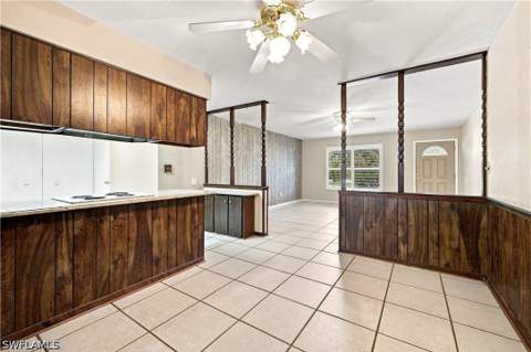 5290 Cypress Ln, Naples FL - photo 7 of 36