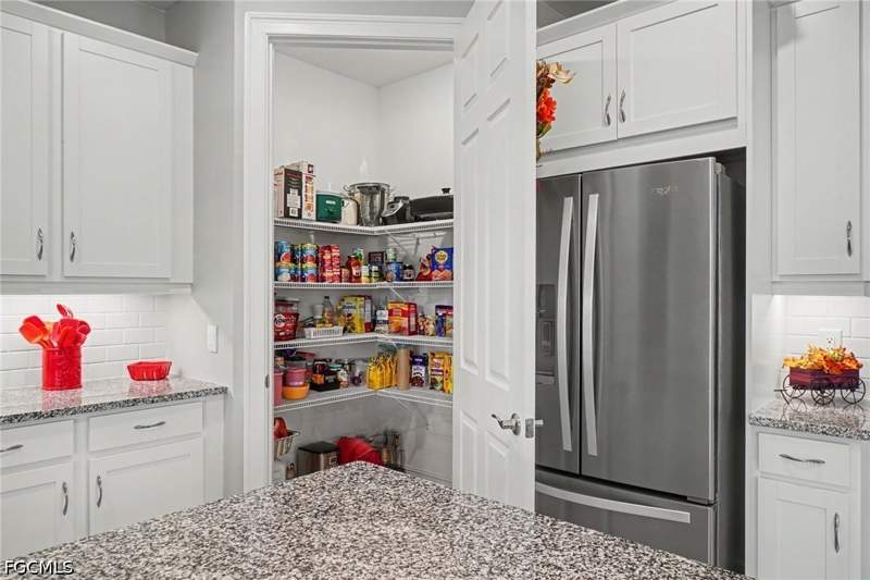 3 bedroom SingleFamilyResidence at 628 Parkshore Lake Ave, Stonewater, Cape Coral — photo 5
