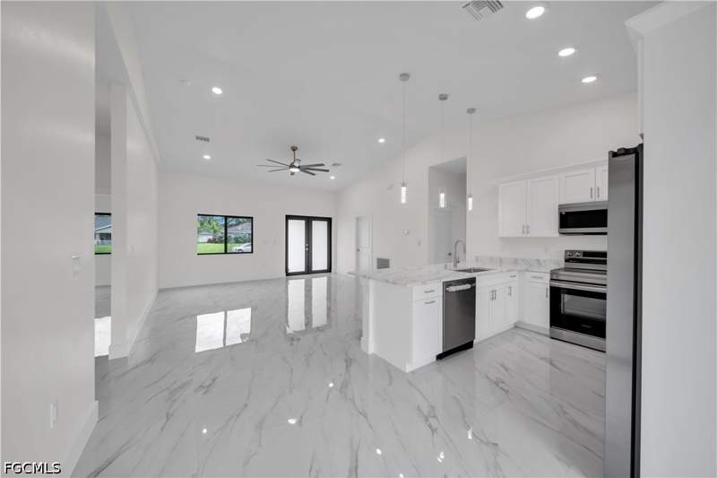 3 bedroom SingleFamilyResidence at 3416 23rd St SW, Lehigh Acres, Lehigh Acres — photo 3
