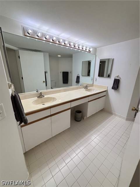 2103 Tama Cir 101, Naples FL - photo 14 of 37