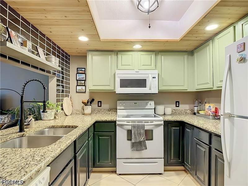 1 bedroom Condominium at 8805 Lateen Ln 103, Paddle Creek, Fort Myers — photo 4