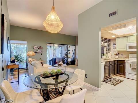 8805 Lateen Ln 103, Fort Myers FL - photo 7 of 49