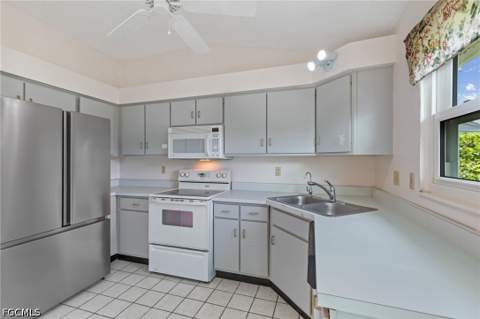 3657 Kent Dr, Naples FL - photo 11 of 36