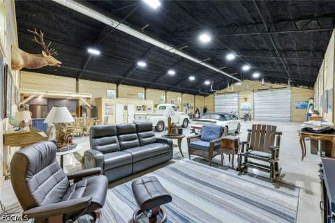 21211 Palm Beach Blvd, Alva FL - photo 13 of 17