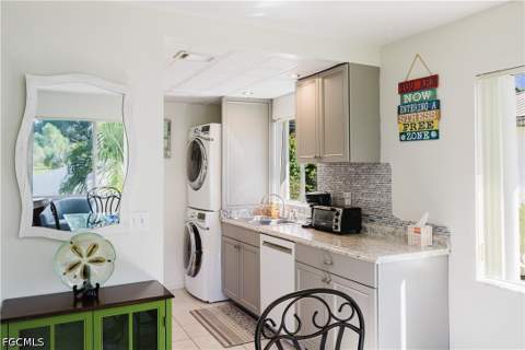 431 Van Buren St B8, Fort Myers FL - photo 13 of 56