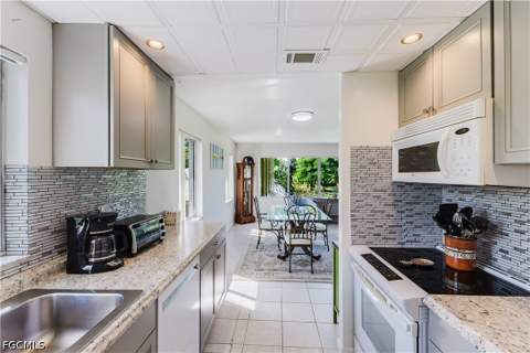 431 Van Buren St B8, Fort Myers FL - photo 16 of 56